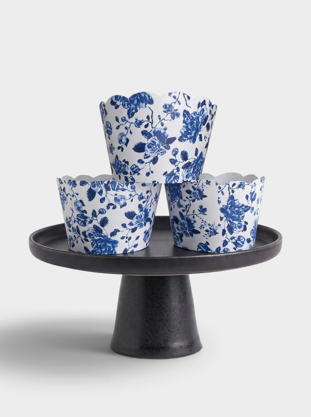Blue and White China Blue Willow Cupcake Wrappers